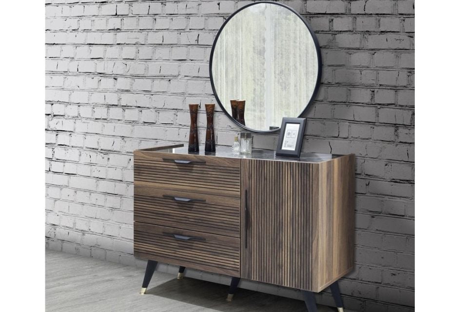 Cunda Ceviz Yatak Odası Başlık